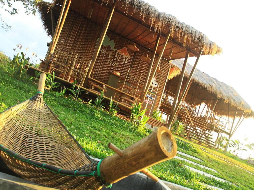Phuree Hut Koh Phayam Bagian luar foto