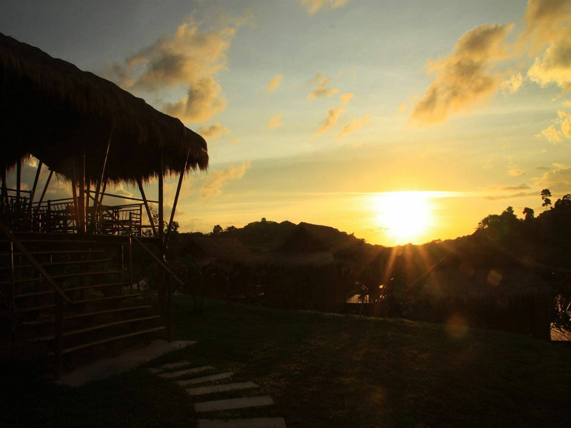Phuree Hut Koh Phayam Bagian luar foto